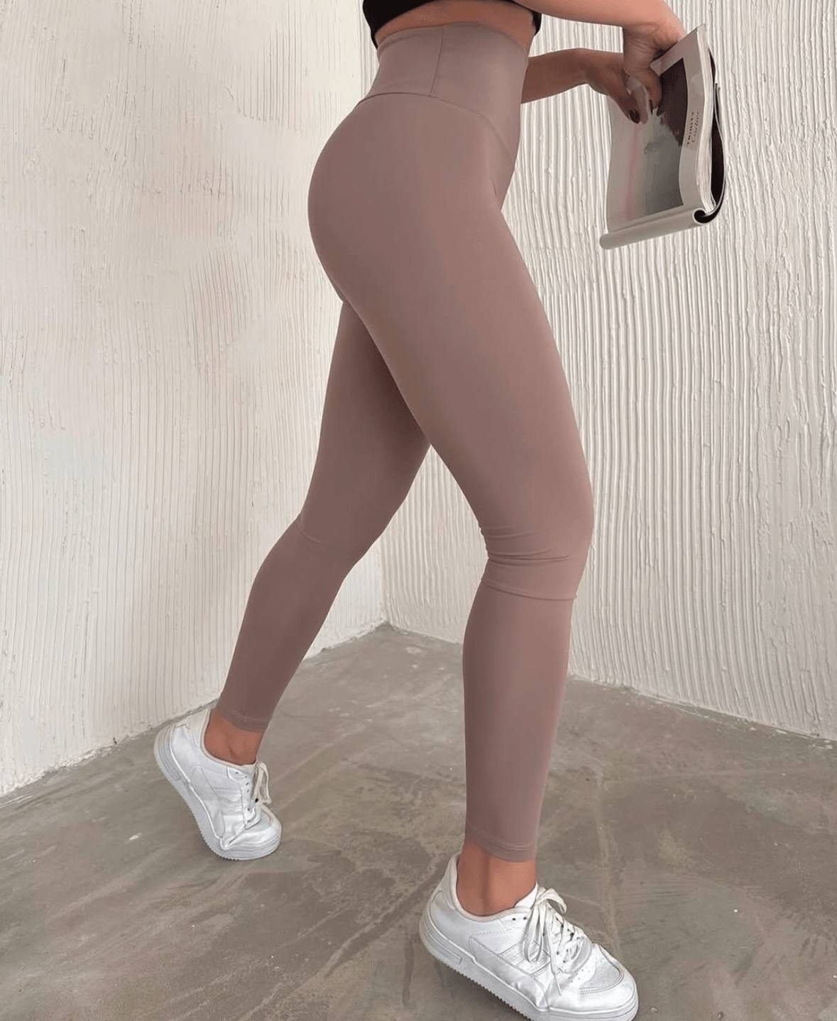 Oysho Leggings (Nude-مبطن)
